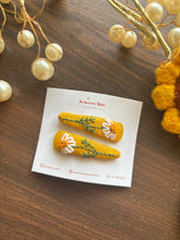 Daisy Stick - Embroidered Hair Pin