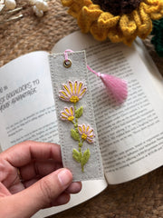 Blush Daisies - Embroidered Bookmark